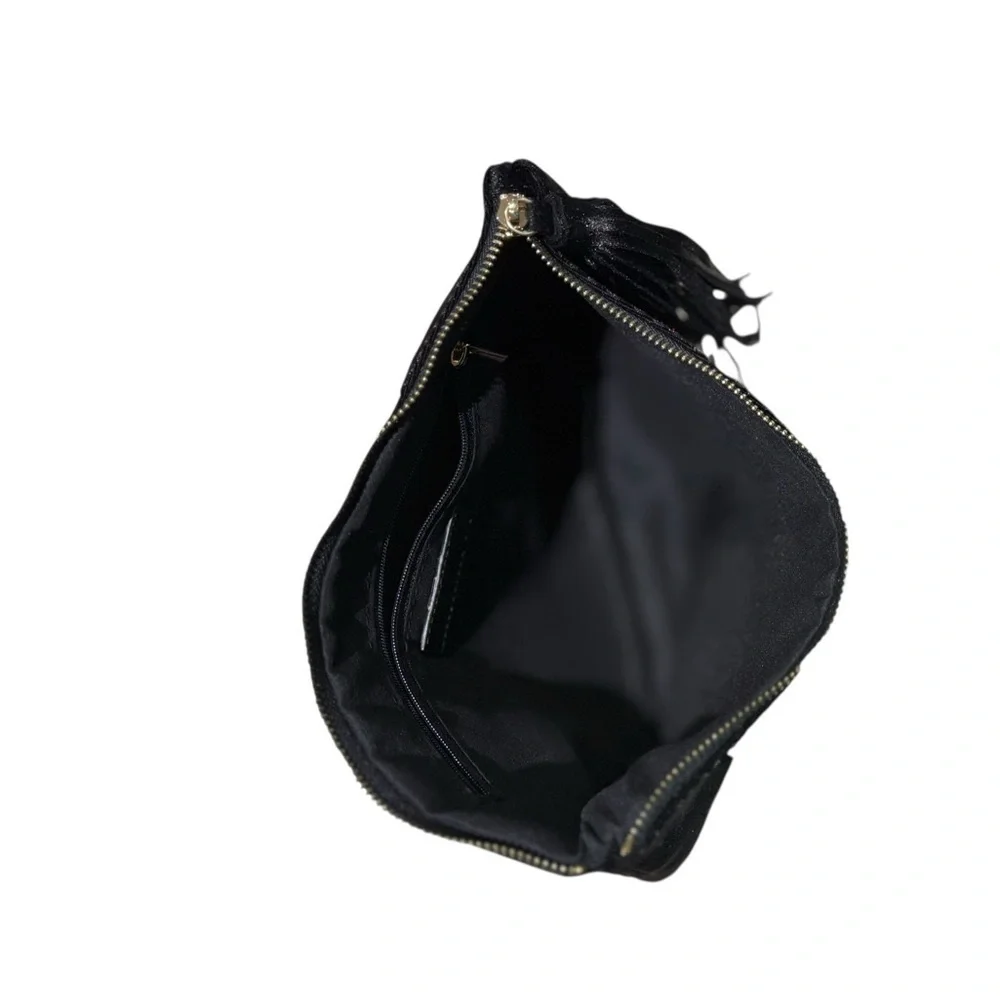 Ahdorned Velvet Red Heart Black Clutch with Tassel